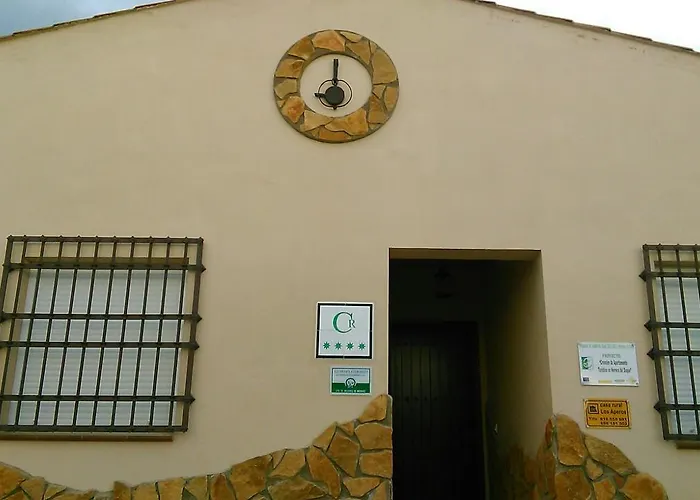  Los Aperos